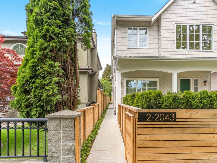 Property Photo:  2043 W 45th Avenue 2  BC V6M 2H8 