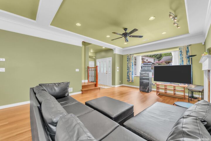 Property Photo:  4317 Cliffmont Road  BC V7G 1J6 