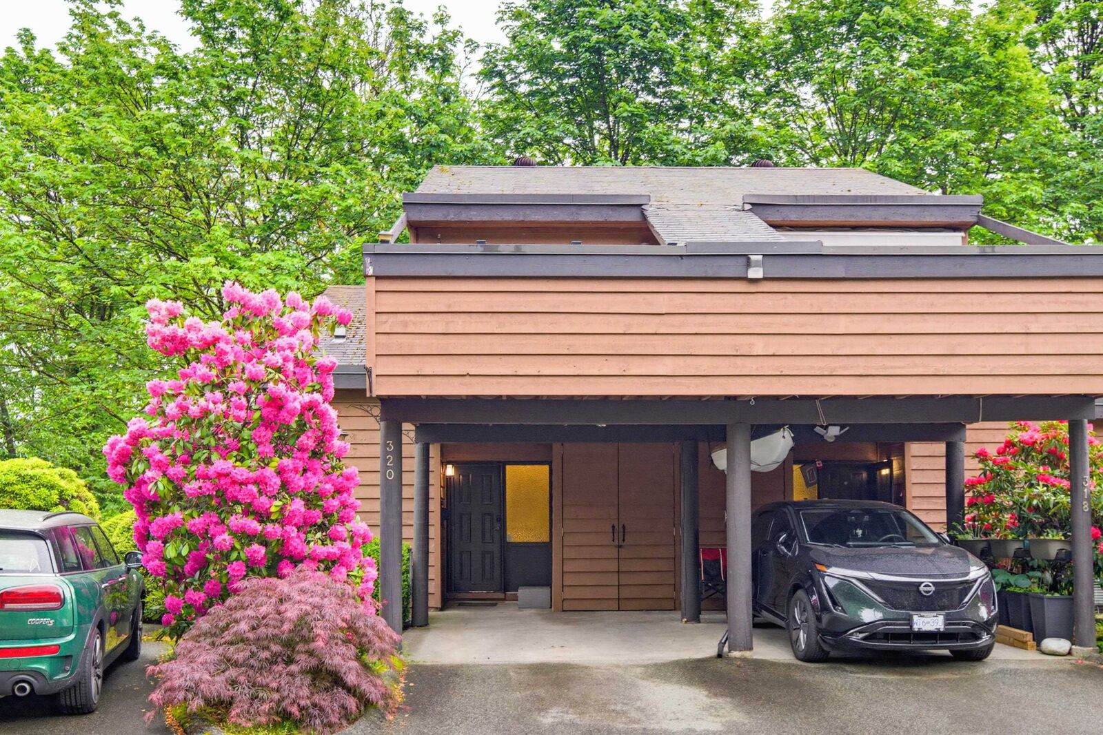 Property Photo:  320 Cornell Way  BC V3H 3W2 