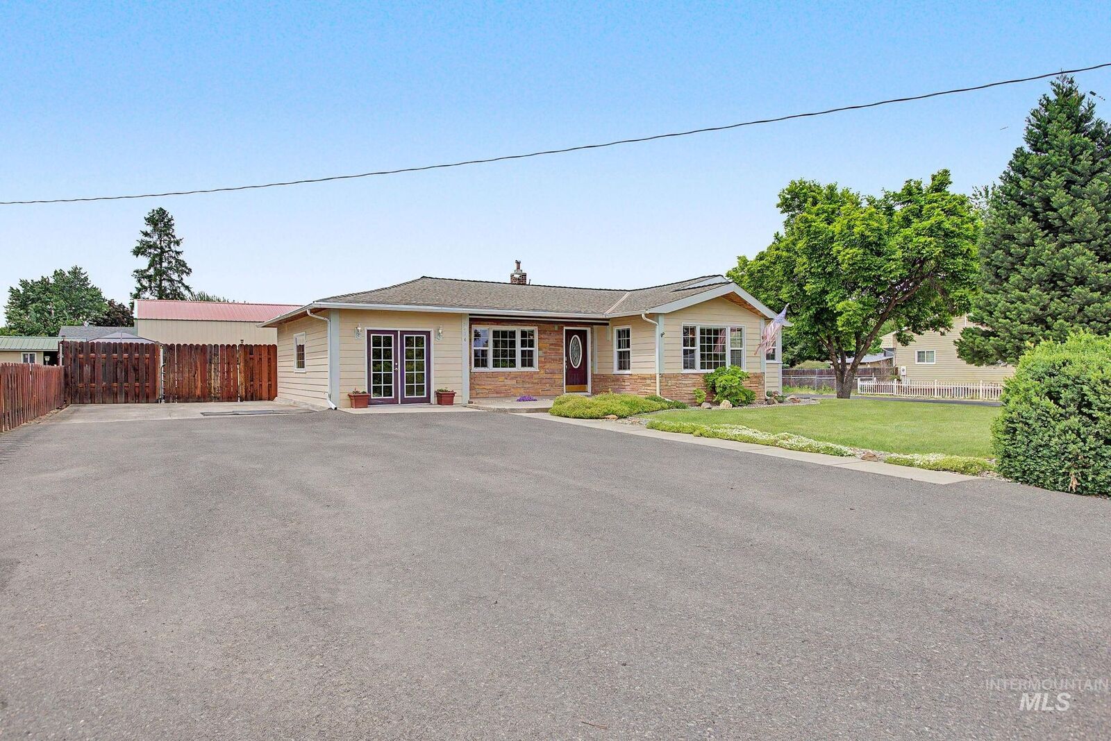Property Photo: 3314 6th Street ID 83501-3823