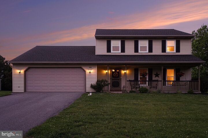 Property Photo:  228 Cliff Lane  PA 17022 