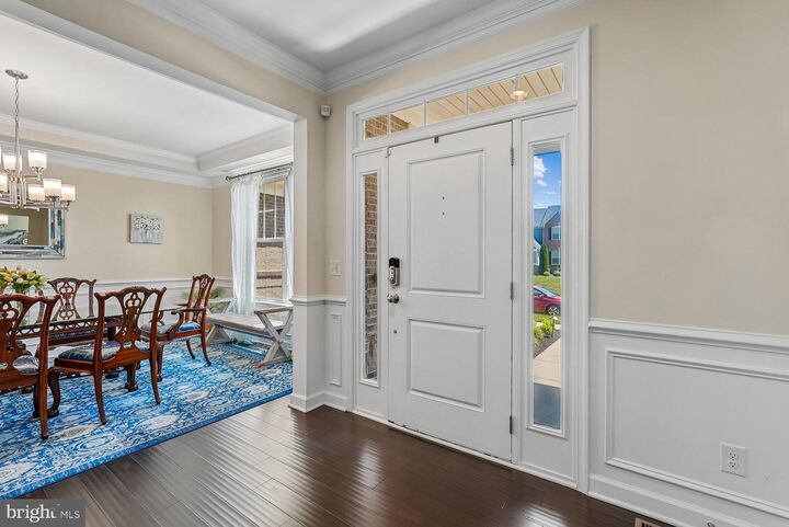 Property Photo: 23847 Grayhaven Place VA 20105