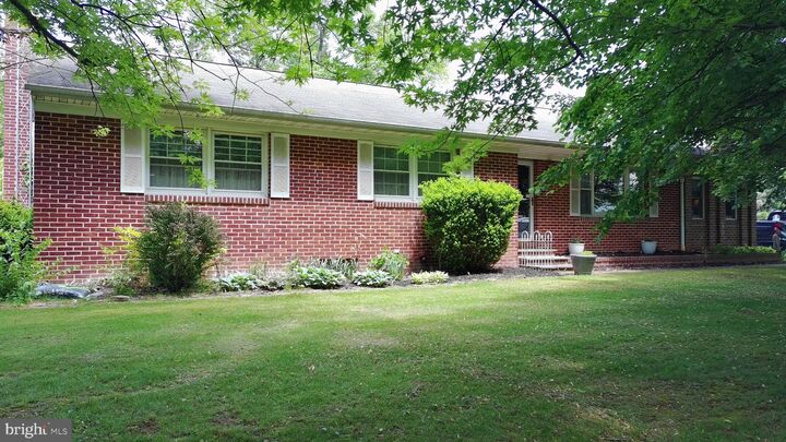 Property Photo:  2226 Harney Road  PA 17340 