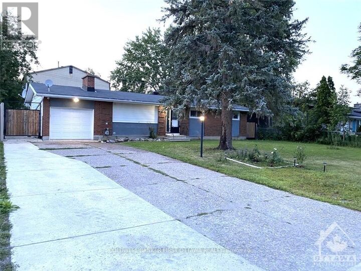 Property Photo:  33 Wallford Way  ON K2E 6B1 
