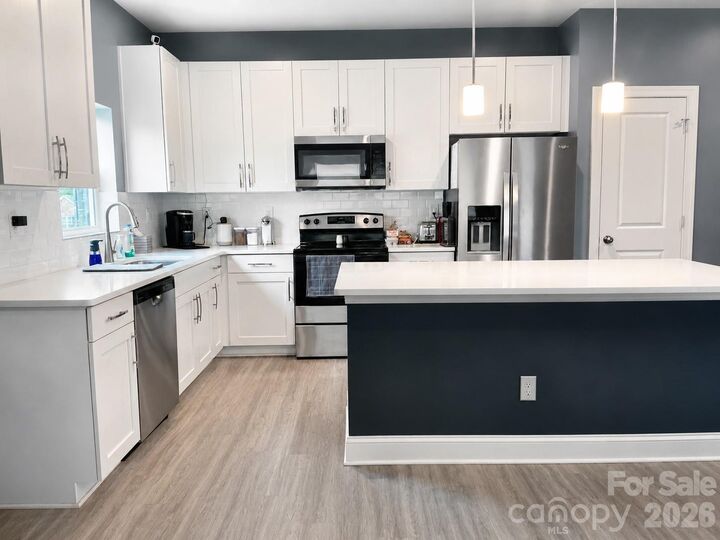 Property Photo:  1418 Azalea Avenue  NC 28081 