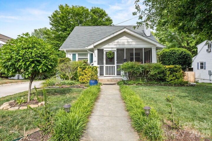 Property Photo: 821 Watson Avenue NC 27103