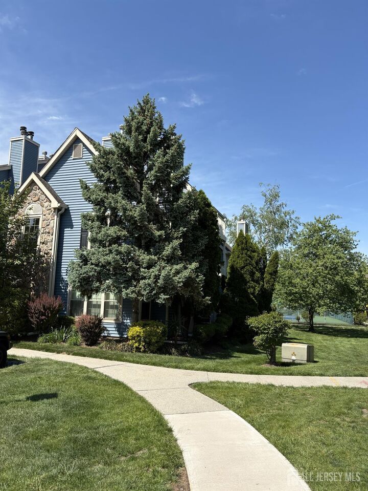 Property Photo:  316 Cozzens Court  NJ 08816 
