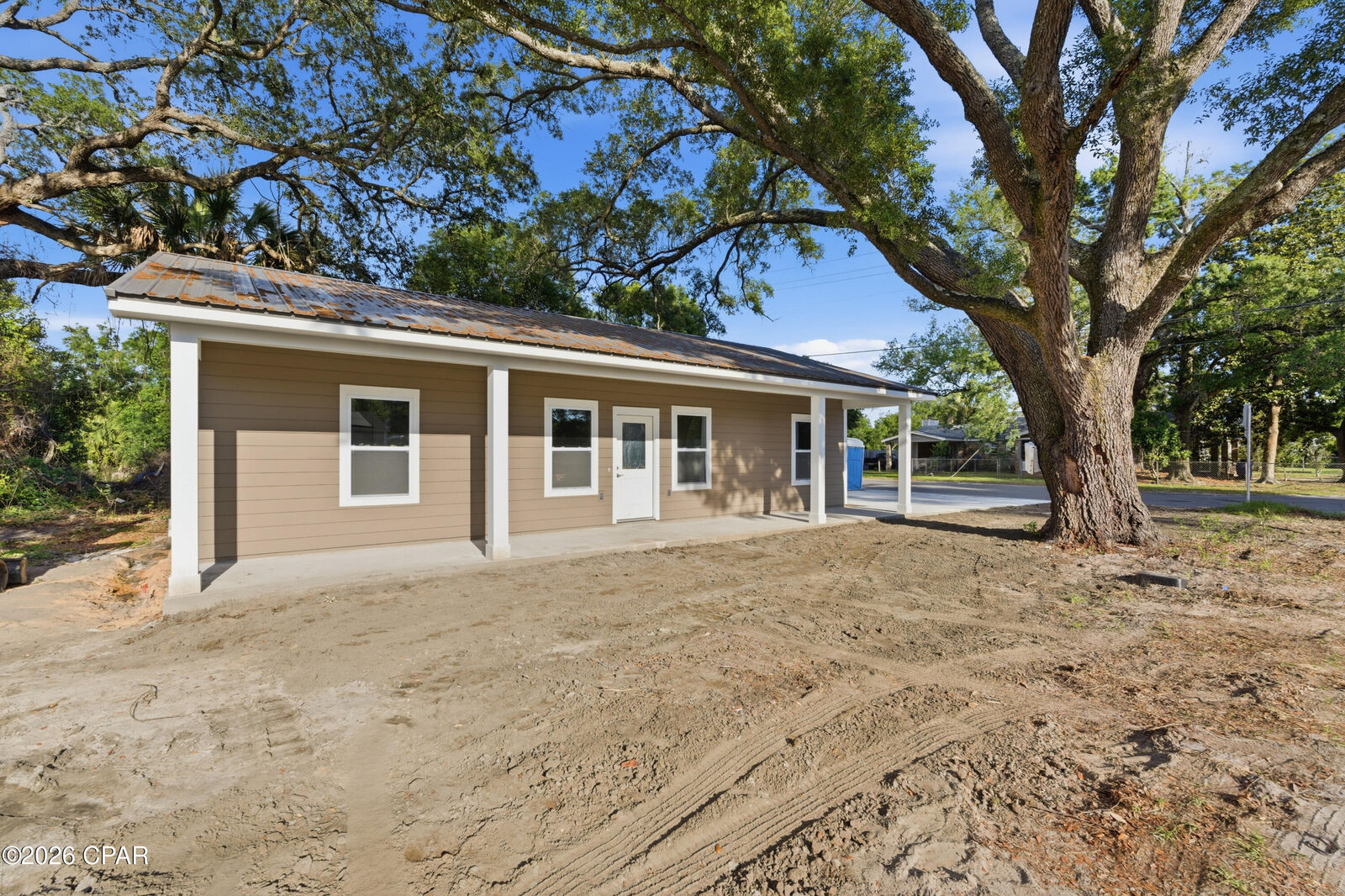 Property Photo:  2201 E 6th Street  FL 32401 