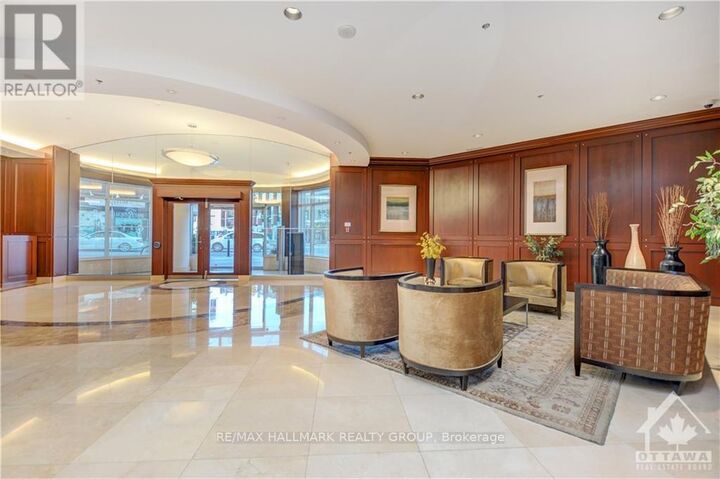 Property Photo:  200 Rideau Street 1808  ON K1N 5Y1 