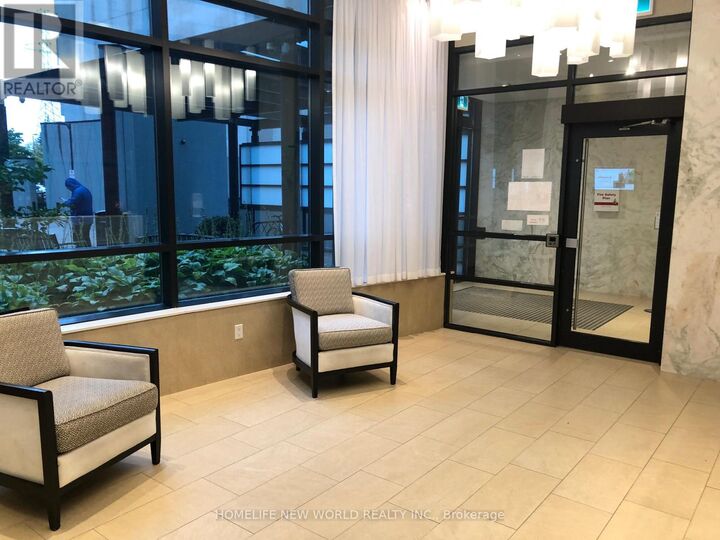 Property Photo: 5740 Yonge Street 1804 ON M2M 0B1