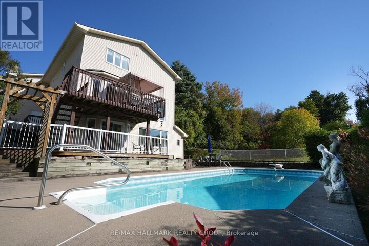 Property Photo:  1354 Gaultois Avenue  ON K1C 3G6 
