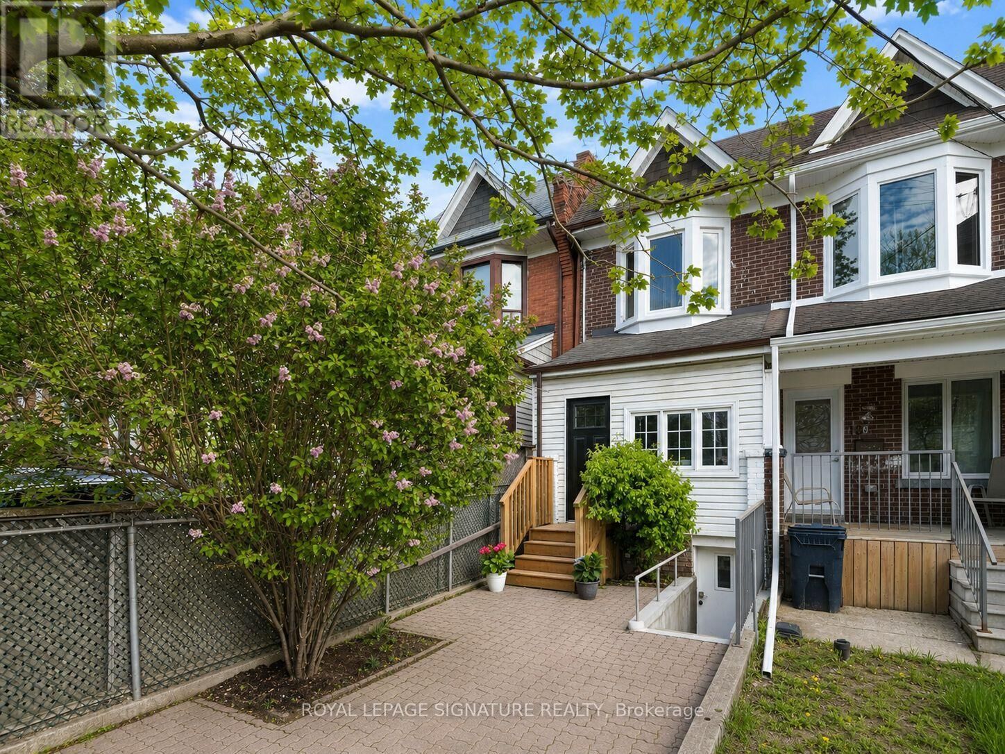 Property Photo: 13 Auburn Avenue ON M6H 2L6