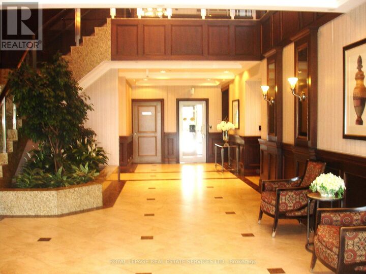 Property Photo:  15 North Park Road 311  ON L4J 0A1 
