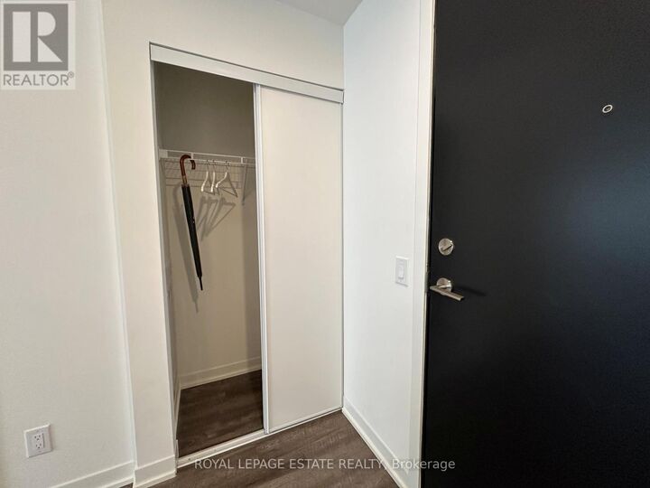 Property Photo:  1808 St. Clair Avenue West 709  ON M6N 0C1 