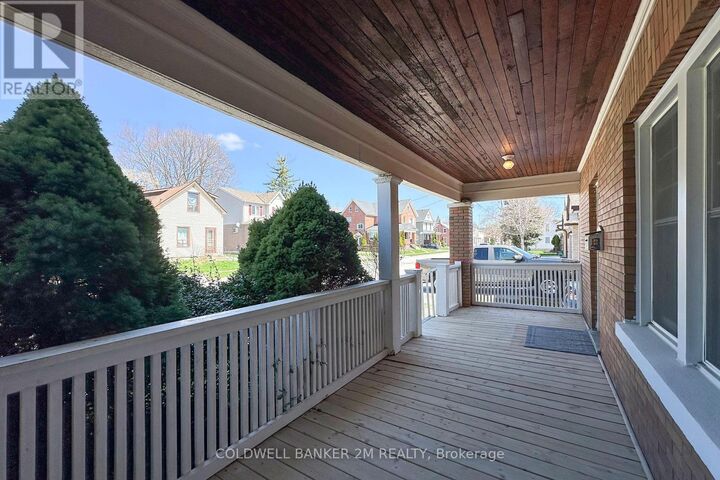 Property Photo:  49 Brock Street East  ON L1G 1R8 