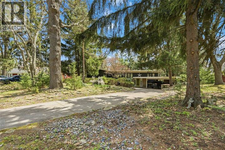 Property Photo:  1699 Lakeshore Road  ON N7X 1B8 