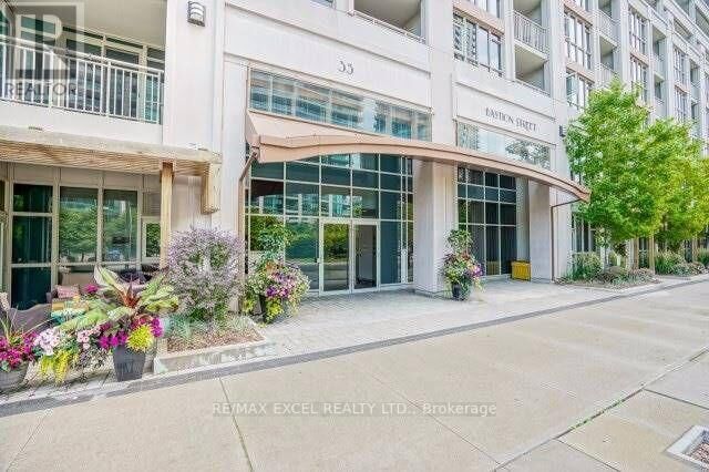 Property Photo:  35 Bastion Street 1716  ON M5V 0C2 