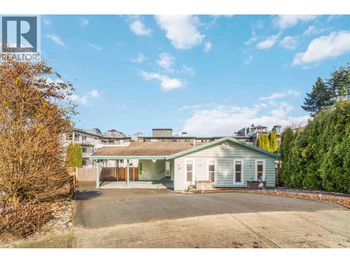 Property Photo:  171 Edward Crescent  BC V3H 3J8 