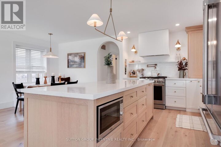 Property Photo: 16 Robindale Avenue ON M8W 4A9