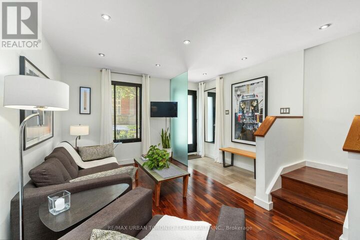 Property Photo:  119 Trinity Street  ON M5A 3C7 