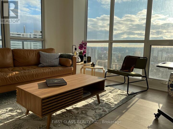Property Photo:  32 Forest Manor Road 810  ON M2J 0H2 