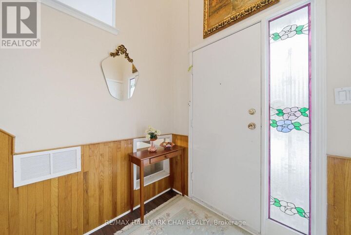 Property Photo:  5 Austen Lane  ON L4N 4V5 