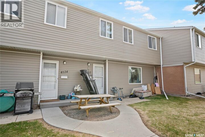 Property Photo:  4122 Castle Road  SK S4S 6A4 