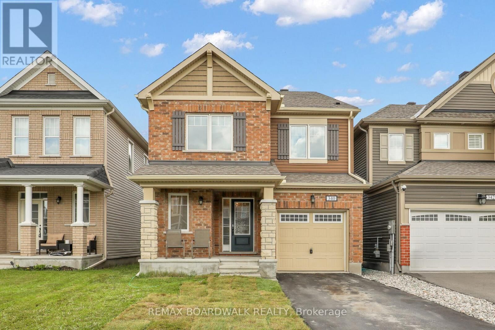 Property Photo:  340 Sweetclover Way  ON K4A 1E6 