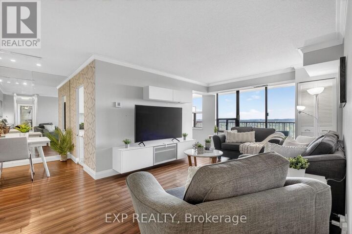 Property Photo:  81 Church Street 1408  ON N2G 4M1 