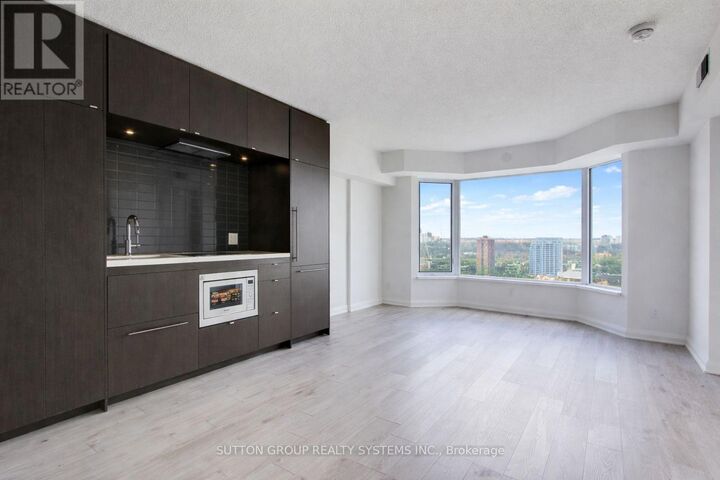 Property Photo:  155 Yorkville Avenue 2503  ON M5R 1C4 