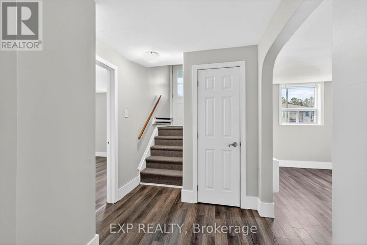 Property Photo:  1210-1212 Bedford Street  ON K6J 4G5 