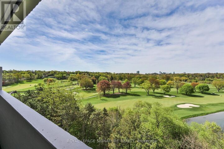 Property Photo:  240 Scarlett Road 912  ON M6N 4X4 