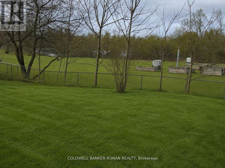 Property Photo:  194 Victoria Street West Street West  ON L9R 1V6 