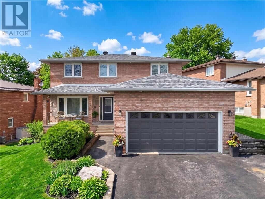 Property Photo:  32 Thorncliffe Court  ON P3A 5E9 