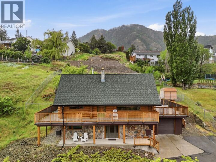 1135 Clearview Drive — photo 1