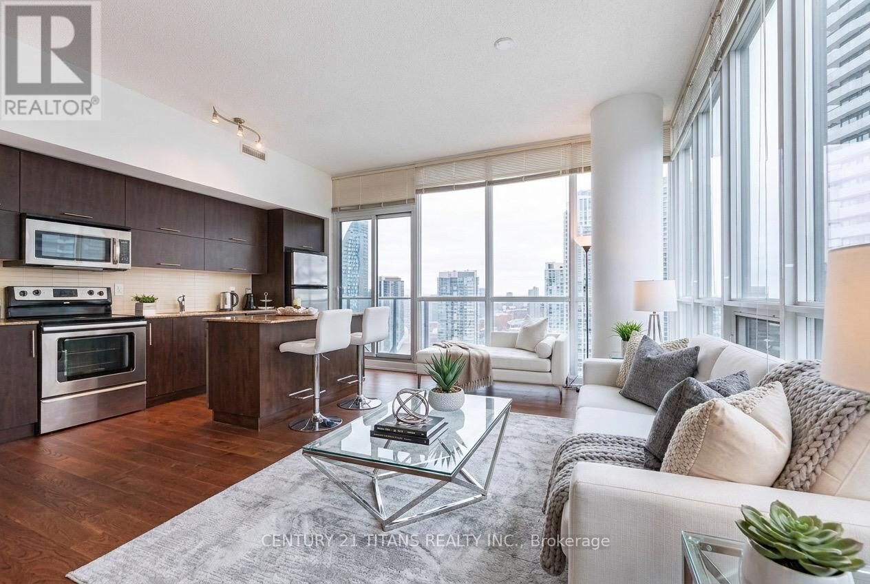 Property Photo:  55 Bremner Boulevard 2807  ON M5J 0A6 