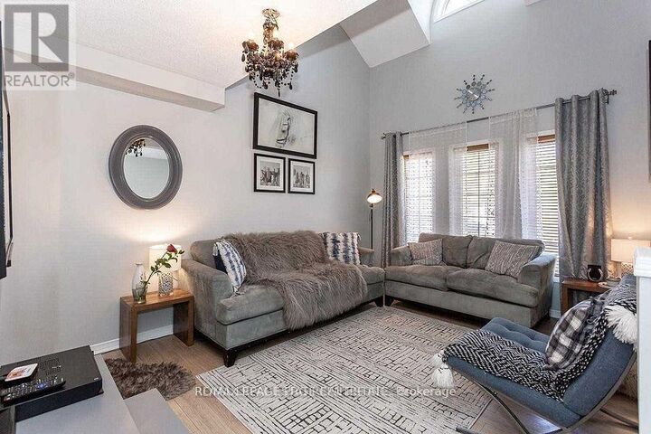 Property Photo:  65 Giraffe Ave Avenue South  ON L6R 1Z1 