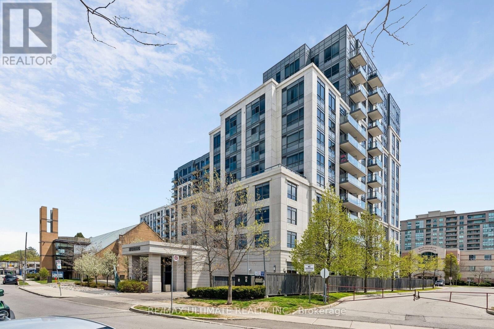 Property Photo: 35 Saranac Boulevard 308 ON M6A 2G4