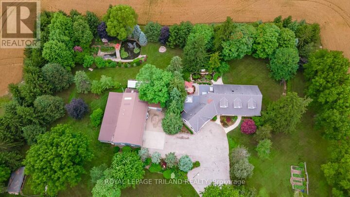 Property Photo:  2416 Sunningdale Road West  ON N6H 5L2 
