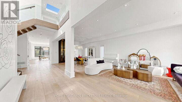 Property Photo: 10 Alonzo Road ON M2R 1T5