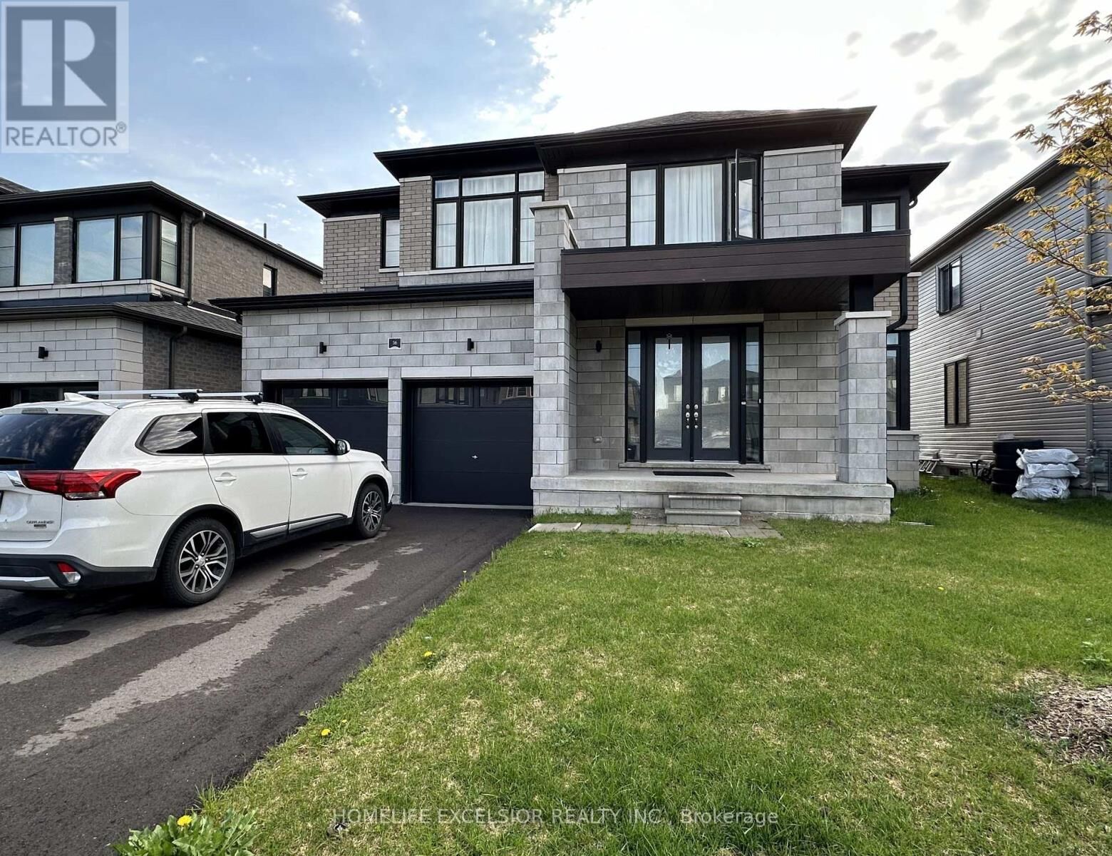 Property Photo:  16 Rosanne Circ  ON L9Z 0L4 