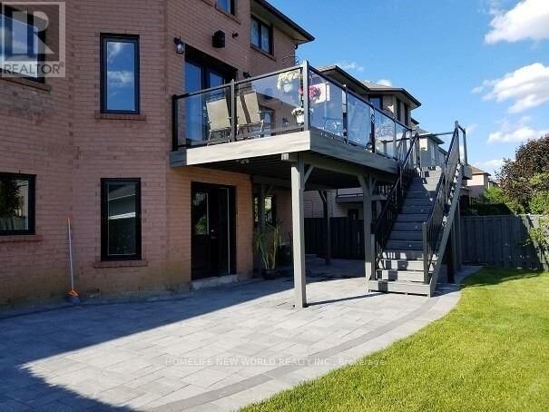 Property Photo:  53 Brillinger Street  ON L4C 8Y5 