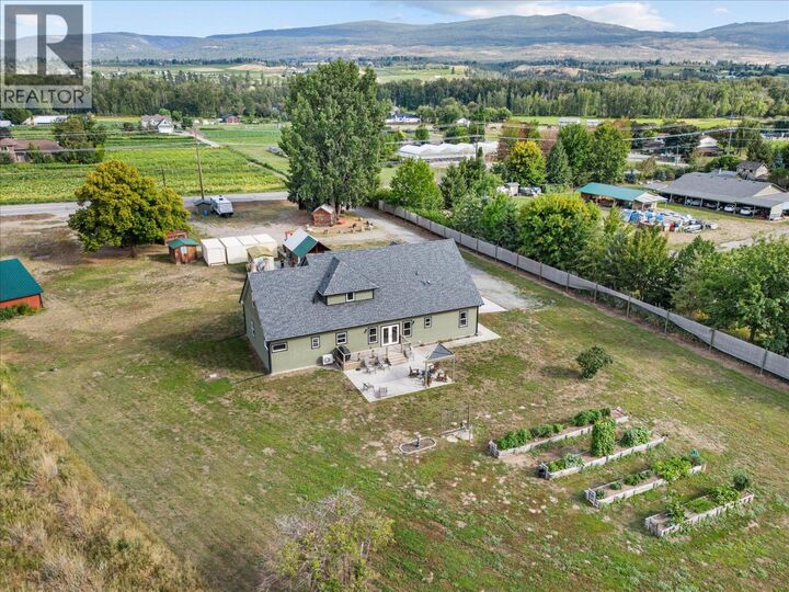 Property Photo: 3550 Benvoulin Road BC V1W 4M6
