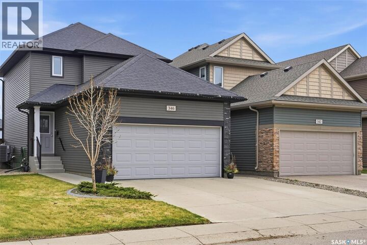 Property Photo:  346 Dickson Crescent  SK S7T 0T8 