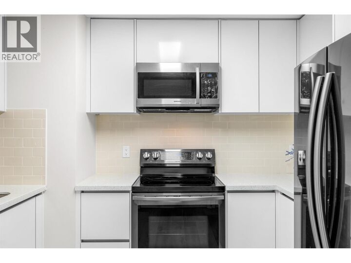 Property Photo: 3668 Rae Avenue 206 BC V5R 6A7