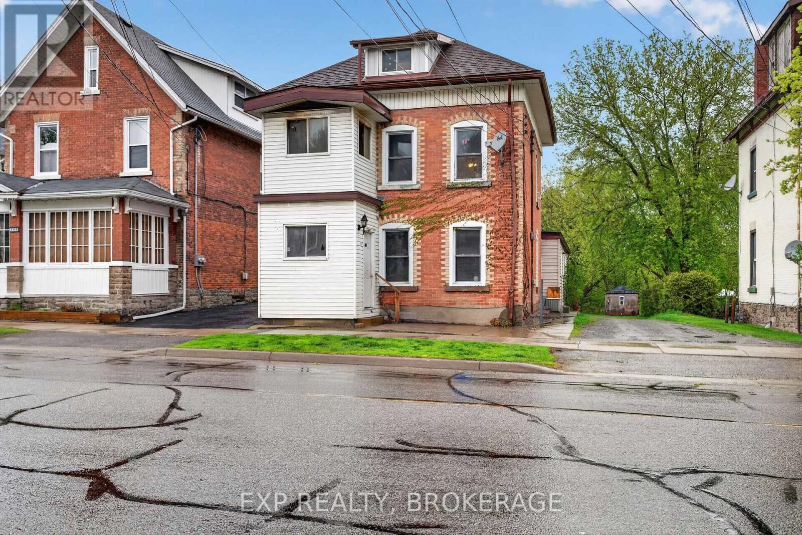Property Photo:  342 King Street West  ON K6V 3S3 