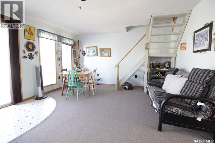 Property Photo: 18 Elm Avenue SK S0G 3N0