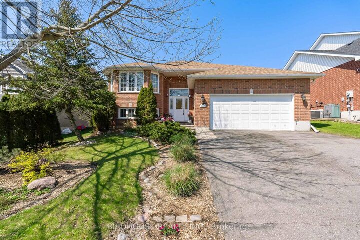 Property Photo: 2309 Sumac Street ON K9K 2J9