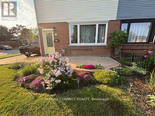 Property Photo:  376 Dwight Avenue  ON L1J 1K9 