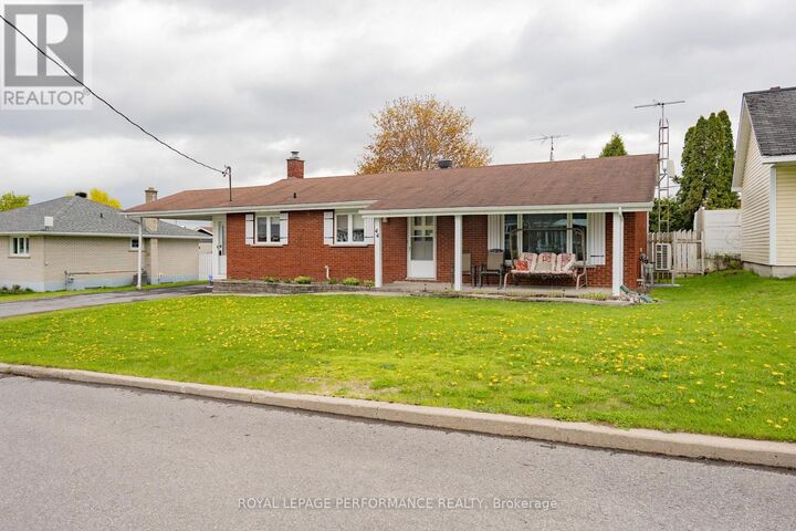 Property Photo: 44 Victoria Street West ON K0C 1A0